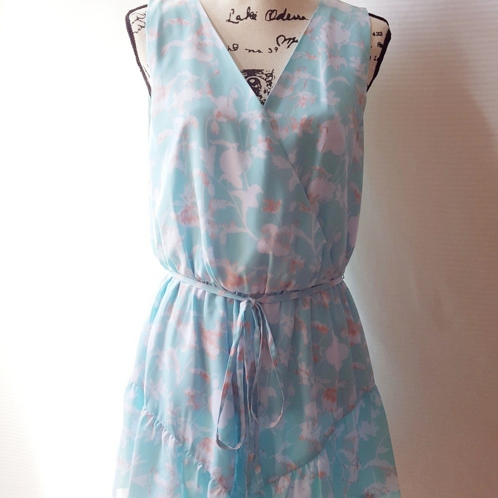*NWT* Decree Ruffle Romper Aqua Print