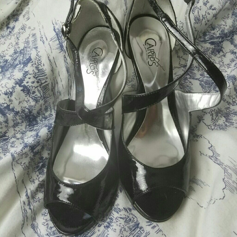 Black Carlos stelatoes. Very classy work/party