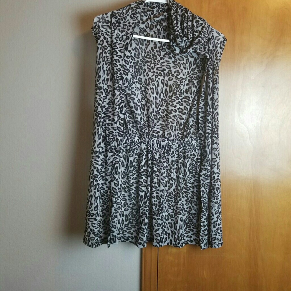 Printed hoody top open front
