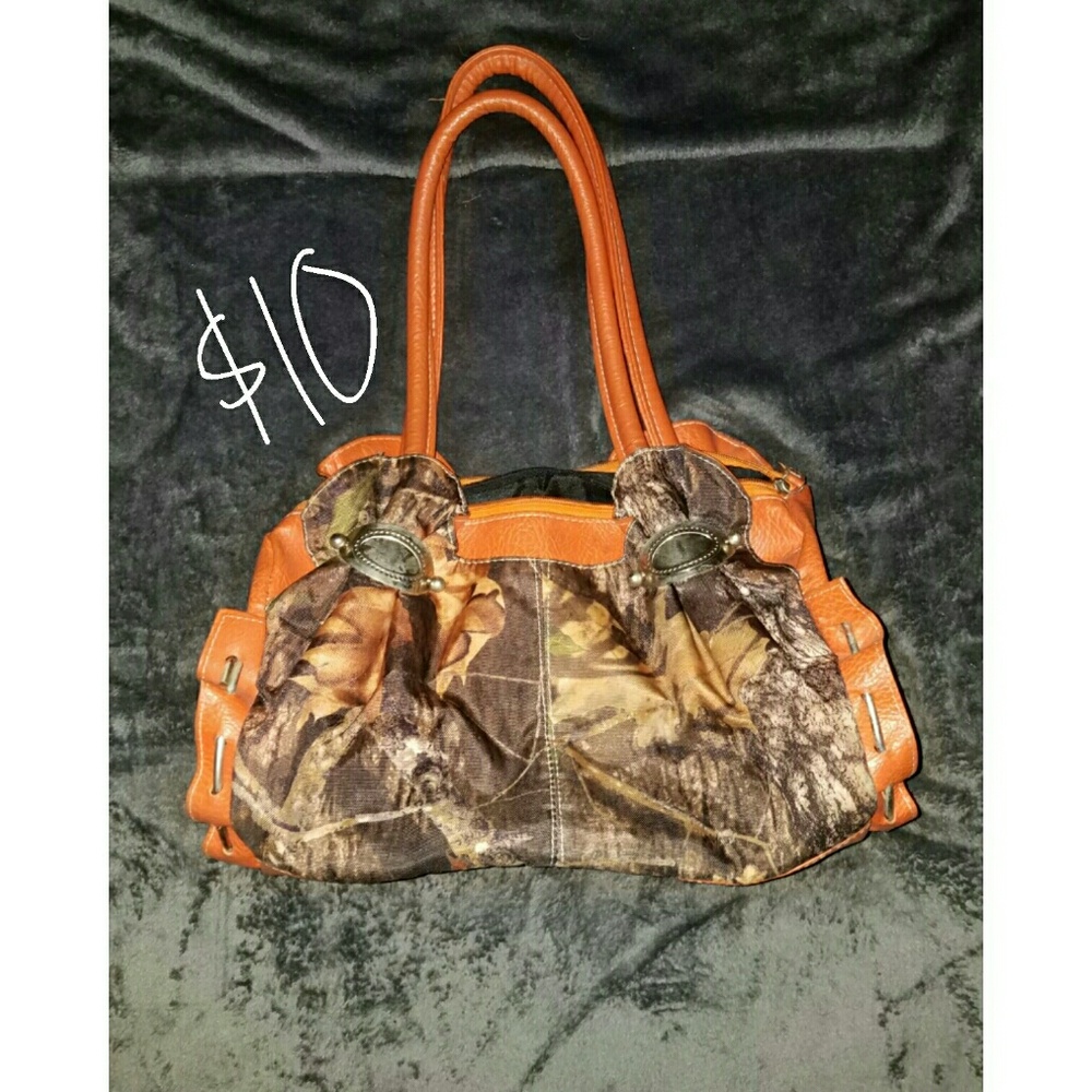 Camouflage purse