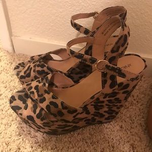 Fun sassy leopard wedges!