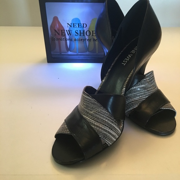 ⭕️NINE WEST - Black Leather - Picture 3 of 4