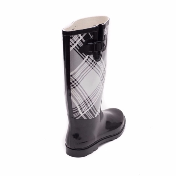 Women's Checkered Black Rubber Rain Boots - Picture 2 of 3