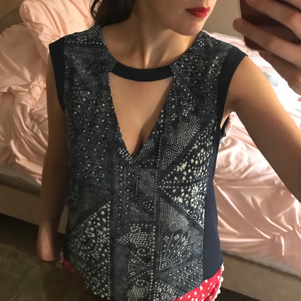 Bcbg top