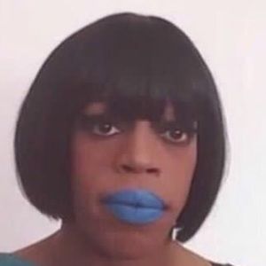 Meet your Posher, Nicholas