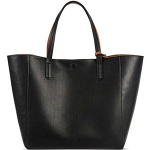 Large REVERSIBLE Merona tote in black and cognac