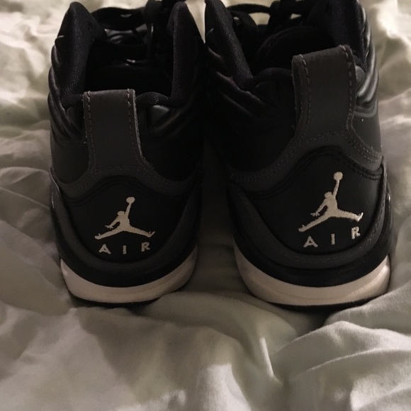 Jordan retro flight 9 black and white size 7 men - Picture 1 of 7