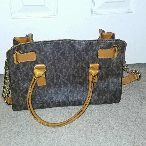 Michael Kors Hamilton Tote - Picture 2 of 3