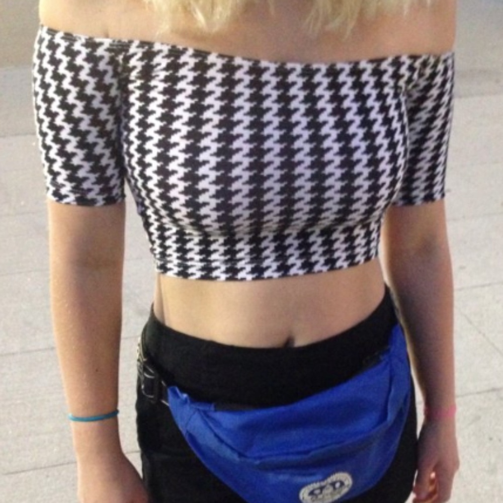 American Apparel Houndstooth Crop Top