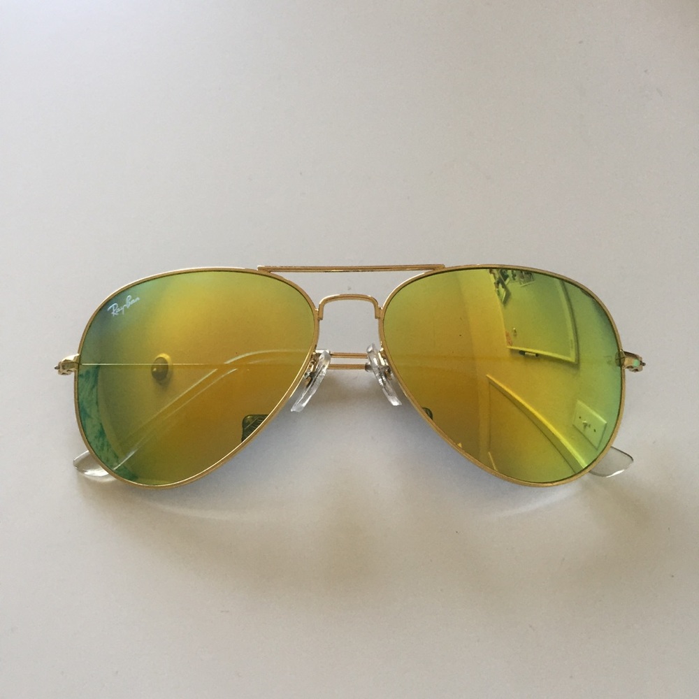 Mirrored Aviator Sunglasses