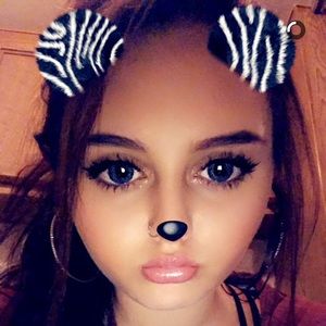 Meet your Posher, Eazy