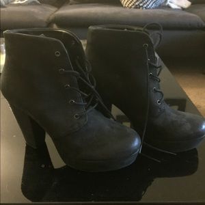 Black lace up chunky heels