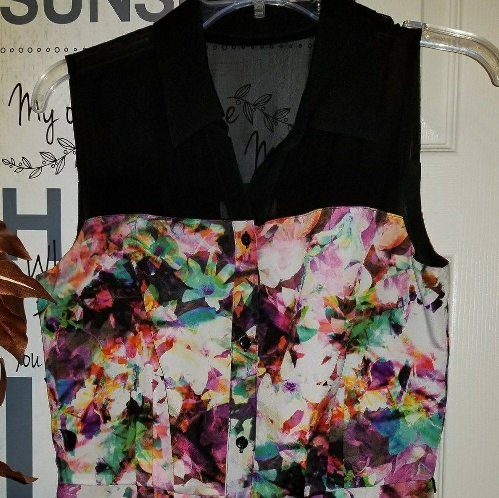 Ivy & Blu Sleeveless Dress