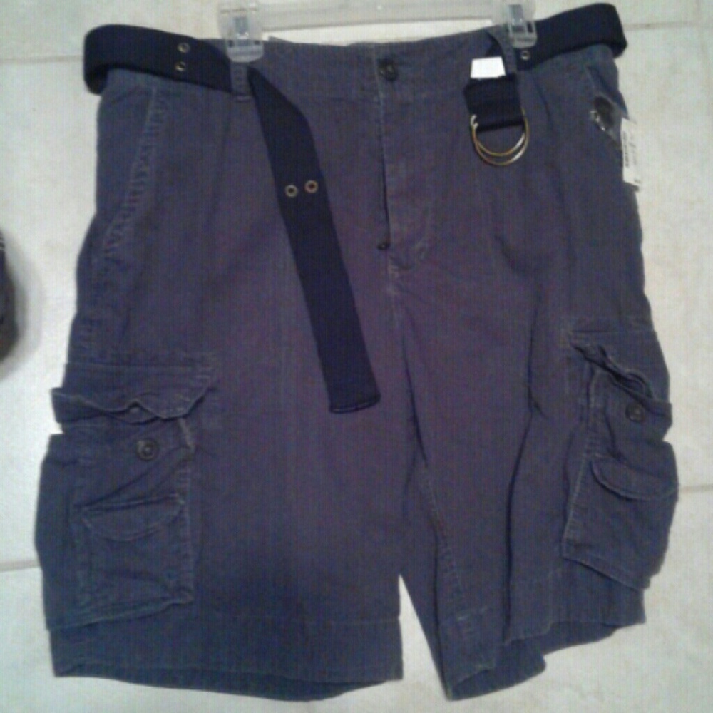 Size 36 AEROPOSTALE gray cargo shorts