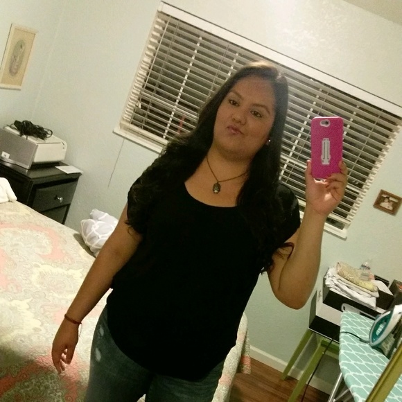 Meet your Posher, Jessica - Picture 1 of 1