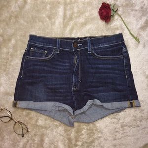 Highwaisted Shorts
