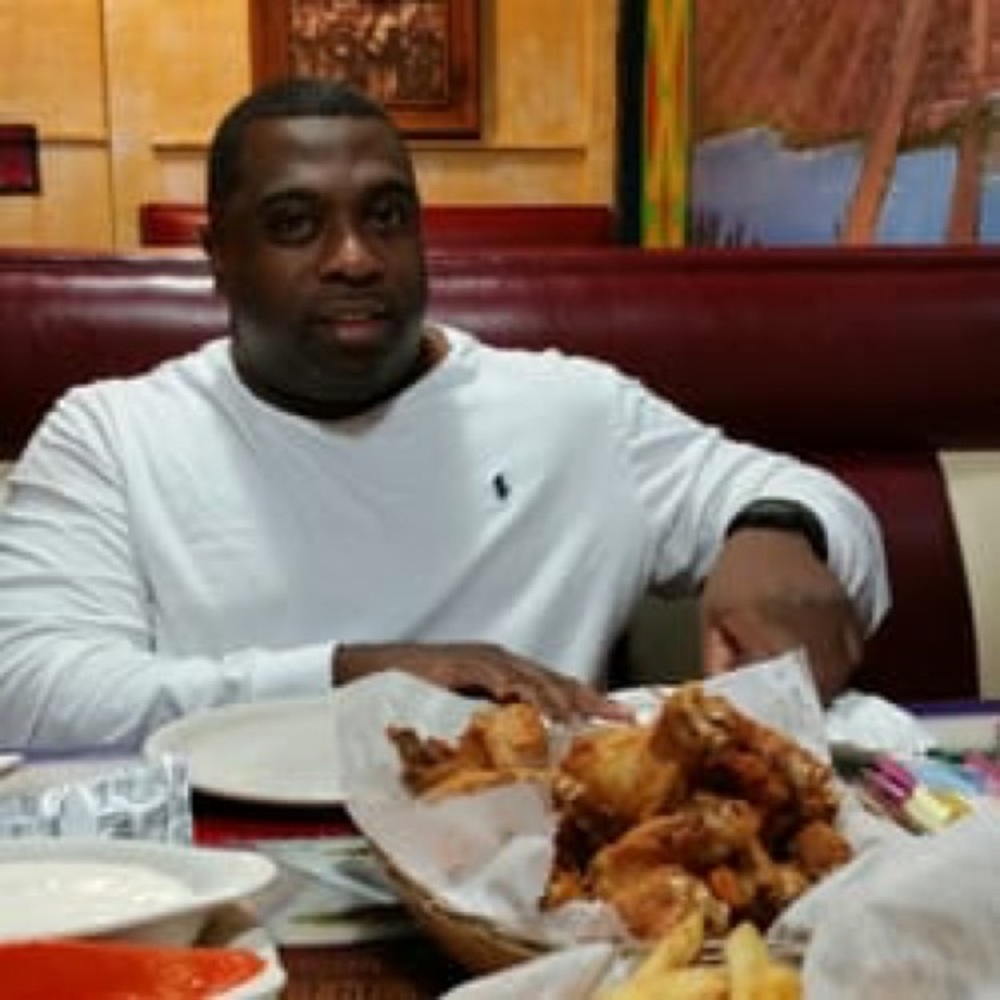 Meet your Posher, Carlito