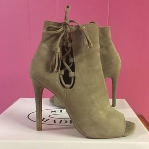 Steve Madden Suede Taupe Open Toe Booties