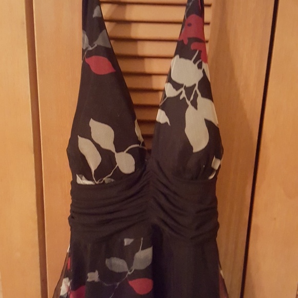 Dress - Picture 2 of 4