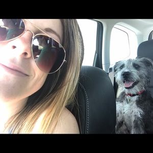 Meet your Posher, Courtney