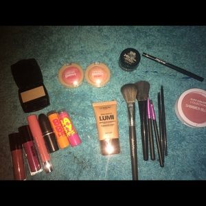 MAKEUP BUNDLE!