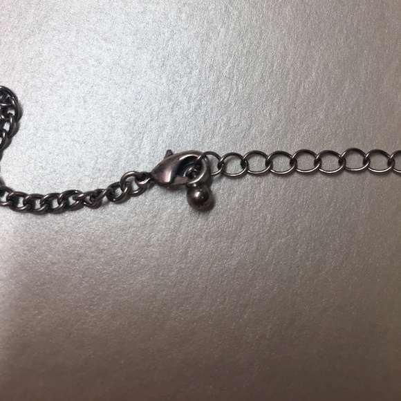 HOLLISTER FEATHER NECKLACE - Picture 3 of 3