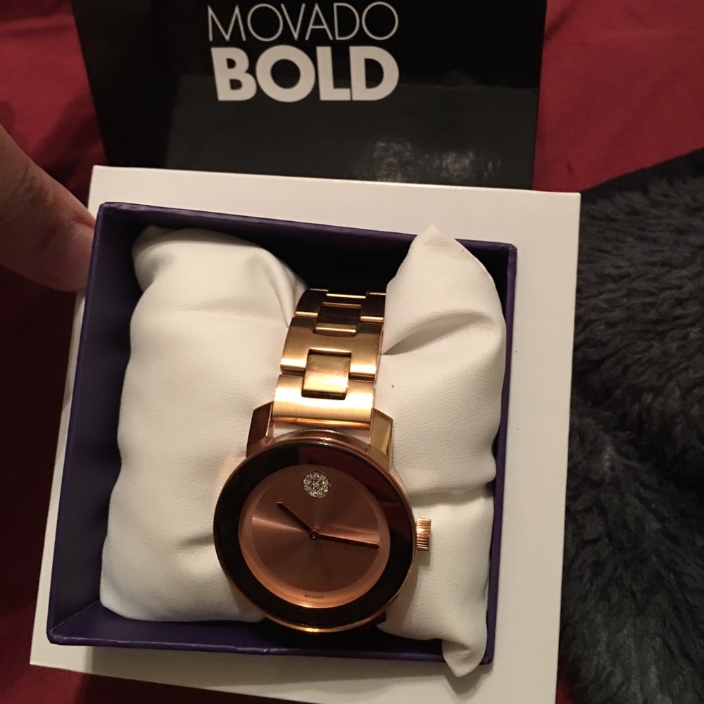 MAKE REASONABLE OFFERS Rose Gold movado 36mm