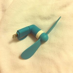Mini iPhone powered fan
