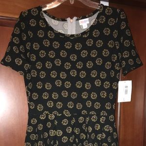 NWTs LuLaRoe size Large Amelia