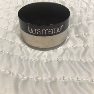 Full Size Laura Mercier Translucent Powder