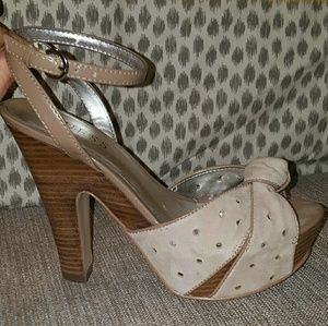 Guess heels