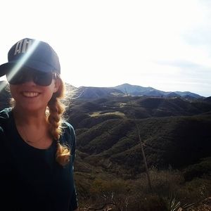 Meet your Posher, Chloe