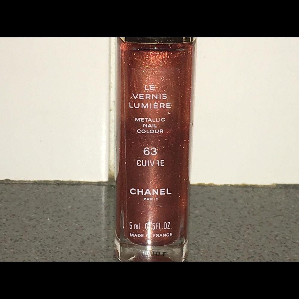 Chanel Le Vernis Lumiere CUIVRE #63 Nail Polish!!