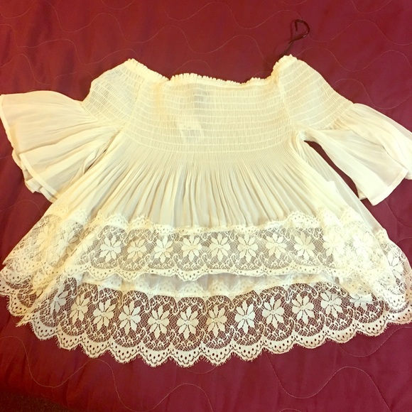 Forever 21 Off The Shoulder Bohemian Lace Blouse - Picture 1 of 5