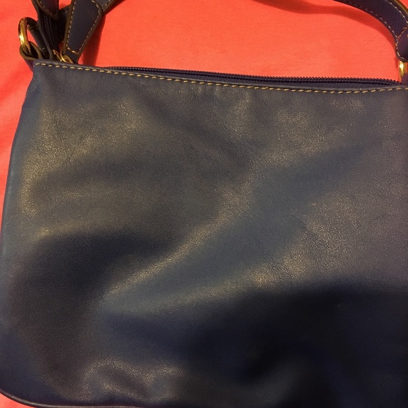 Nine West Cross body 🌺 Like New 🌺 clearance 🎉 - Picture 5 of 8