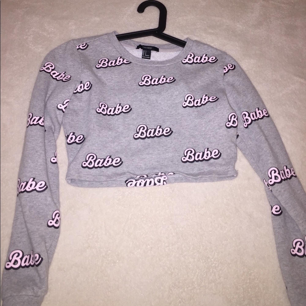 light grey "babe" crop top