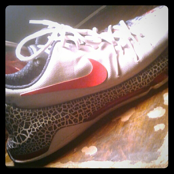 Nike Kd's Christmas Editions - Picture 1 of 5