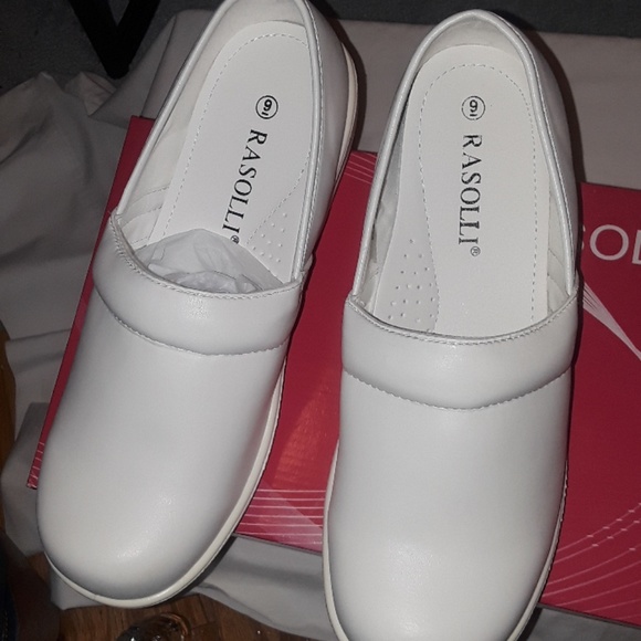 nursing shoes size 11