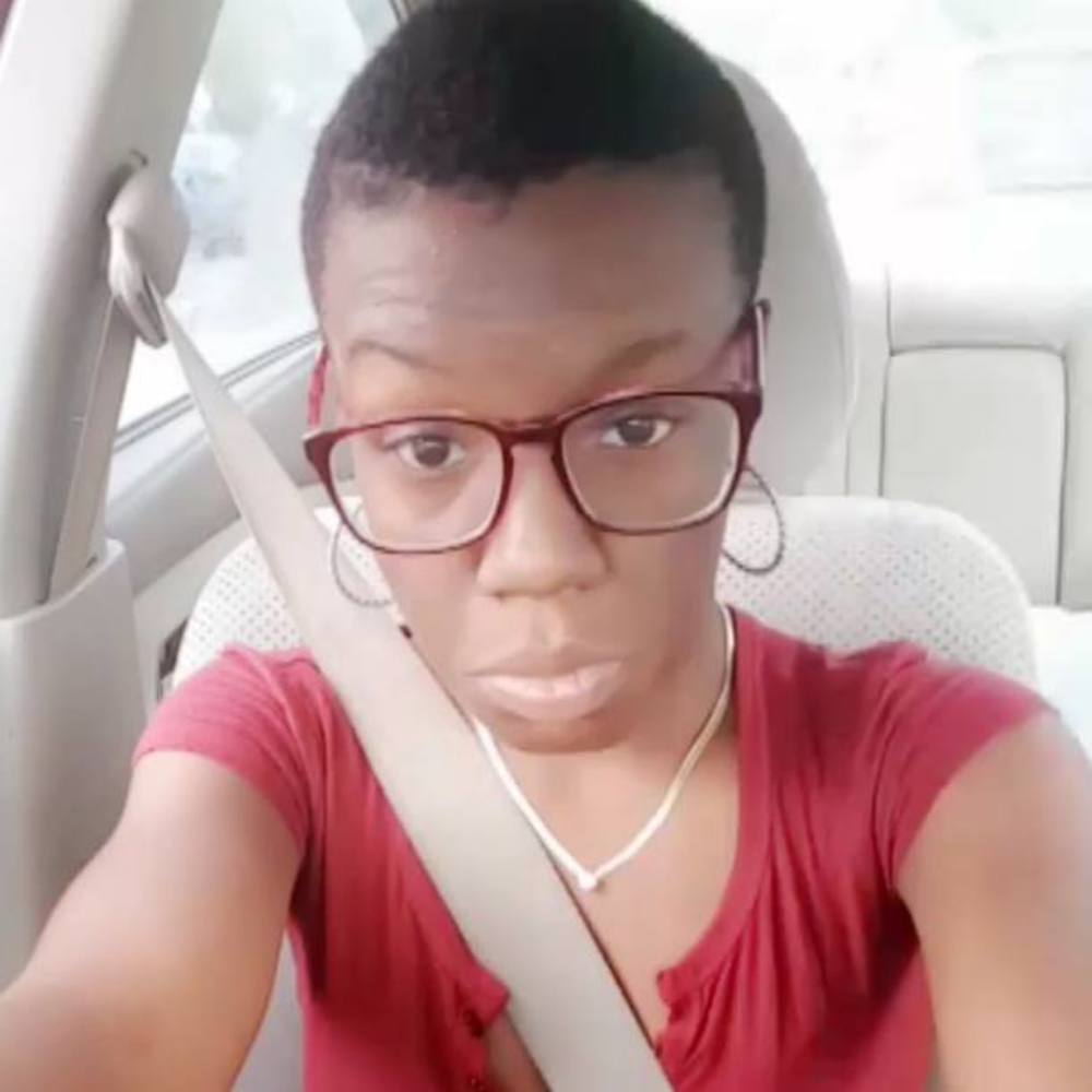 Meet your Posher, Ebony