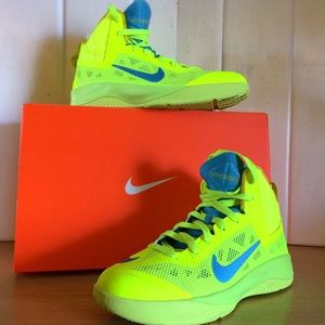 Boys Nike Hyperfuse Basketball Shoes