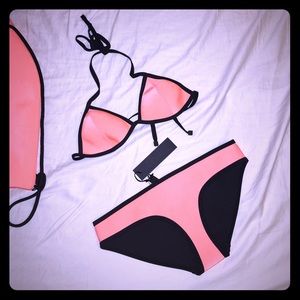 Triangl Bikini Set