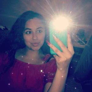 Meet your Posher, Roxana