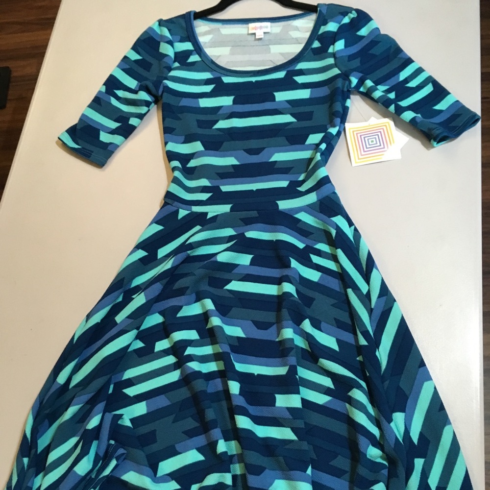 LuLaRoe Nicole Dress