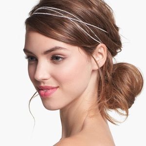 Unused - Untamed Petals Vera headpiece