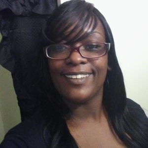 Meet your Posher, Latoya