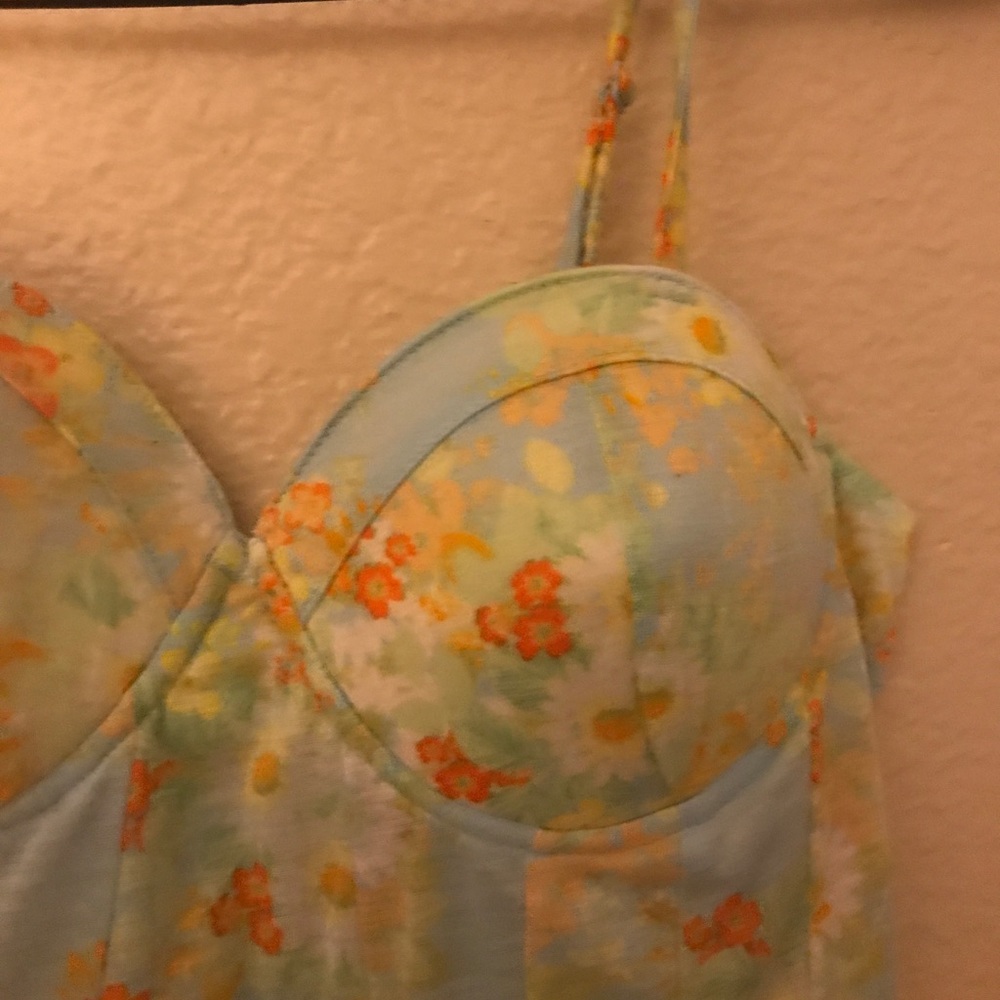 FLORAL TANK TOP - Picture 2 of 5
