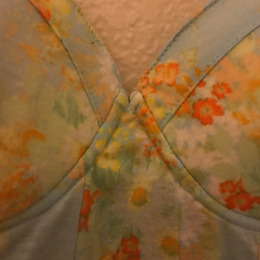 FLORAL TANK TOP - Picture 3 of 5