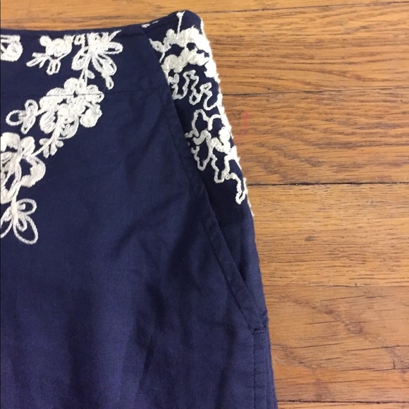 Host Pick ☀️🎉 J. Crew Embroidered Pencil Skirt - Picture 5 of 5