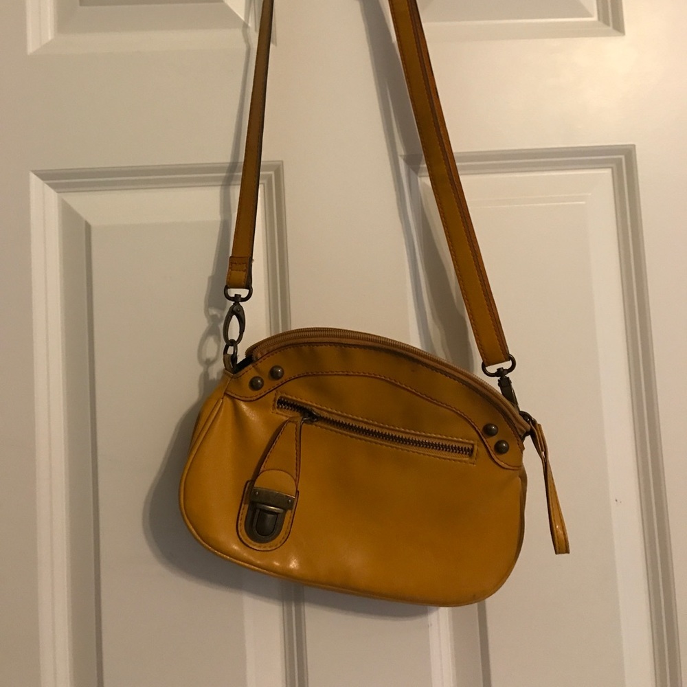 Cross body yellow purse