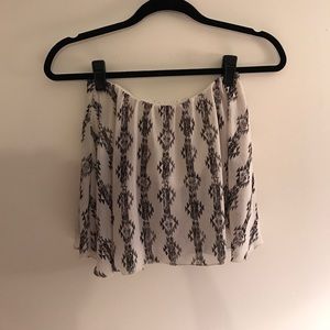 NWOT Strapless Flowy top